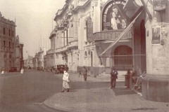 122-Imagen-183-El-Restaurant-San-Martin-al-fondo-la-calle-belen