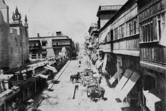 150-Otra-toma-de-la-Calle-Judios-al-lado-derecho-de-la-Catedral-de-Lima